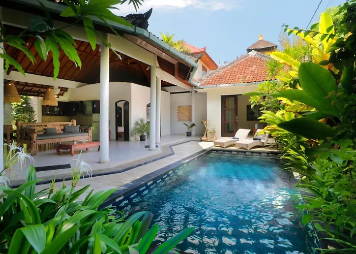 Singgah Villa Seminyak (Bali)
