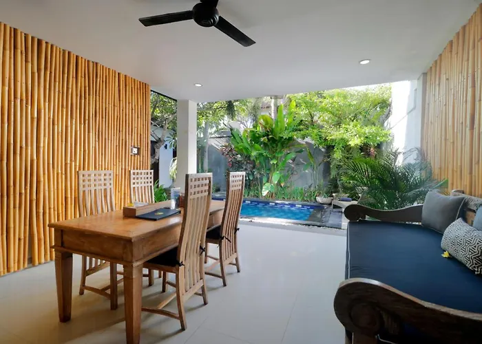 Singgah Villa Seminyak (Bali)